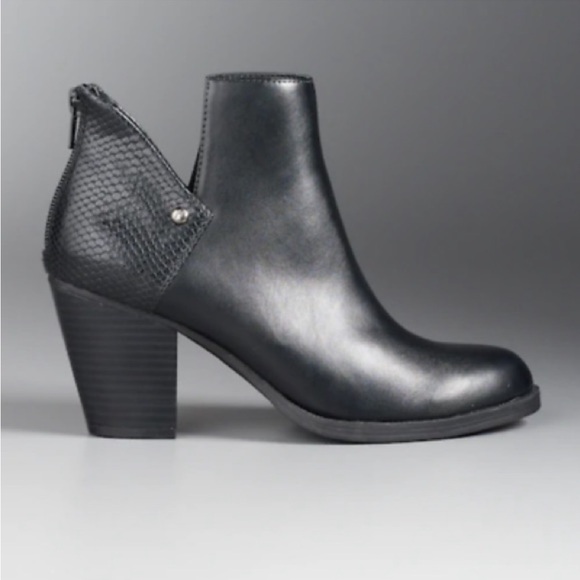 🆕 Vera Wang Berlin Dark Gray Zip Up Ankle Boots with Block Heel, Size 6 - Picture 10 of 12